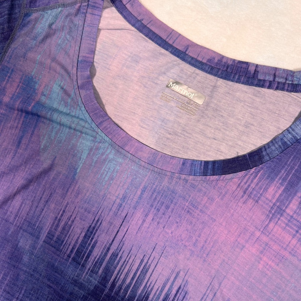 Marmot Swift Active T-Shirt Athletic Top Purple Blue Abstract XL